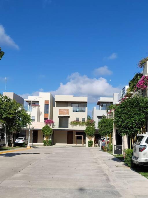 Amazing Dream Home In Gated Community プレヤデルカーメン エクステリア 写真